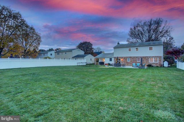 904 ALISON AVE, Mechanicsburg, PA 17055