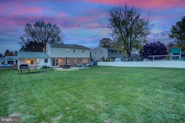 904 ALISON AVE, Mechanicsburg, PA 17055