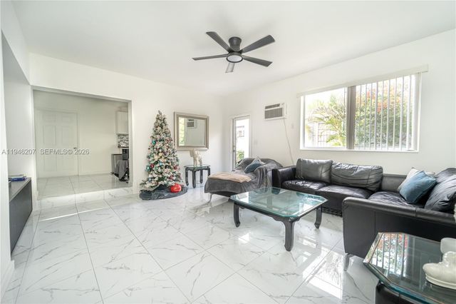 919 SW 25th Ave 0, Miami, FL 33135