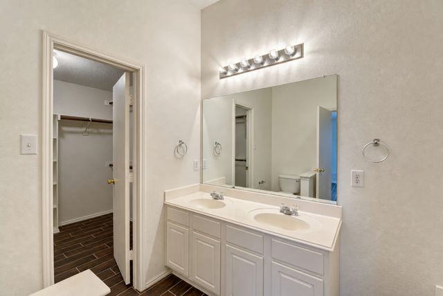 317 Flowering Plum Lane, Fort Worth, TX 76140