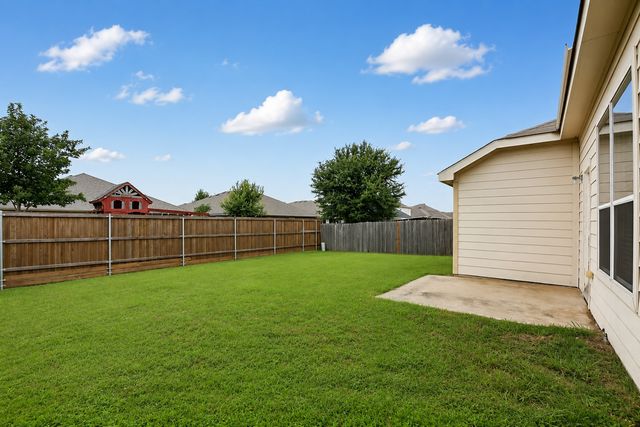 317 Flowering Plum Lane, Fort Worth, TX 76140
