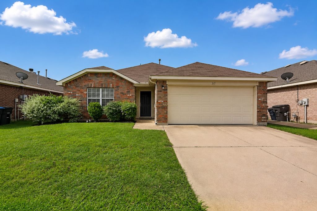 317 Flowering Plum Lane, Fort Worth, TX 76140