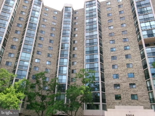5904 MOUNT EAGLE DR #210, Alexandria, VA 22303