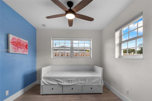 230 NW 39th Ct, Deerfield Beach, FL 33064