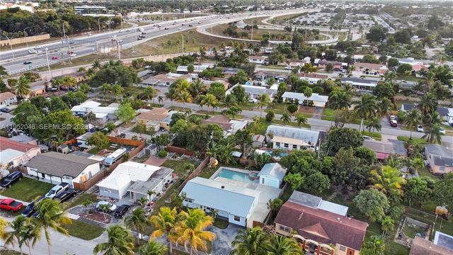 230 NW 39th Ct, Deerfield Beach, FL 33064