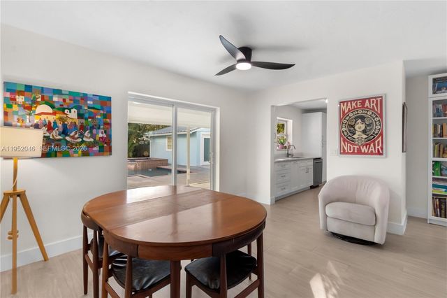 230 NW 39th Ct, Deerfield Beach, FL 33064