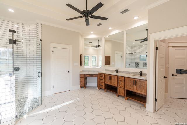 33 Lost Vly, Boerne, TX 78006
