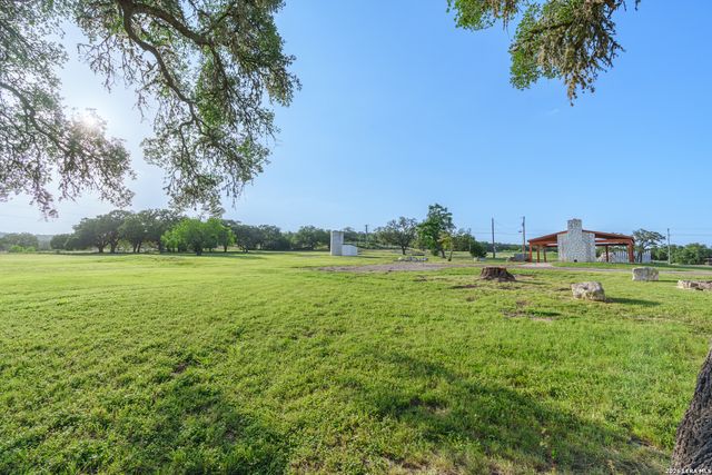 33 Lost Vly, Boerne, TX 78006