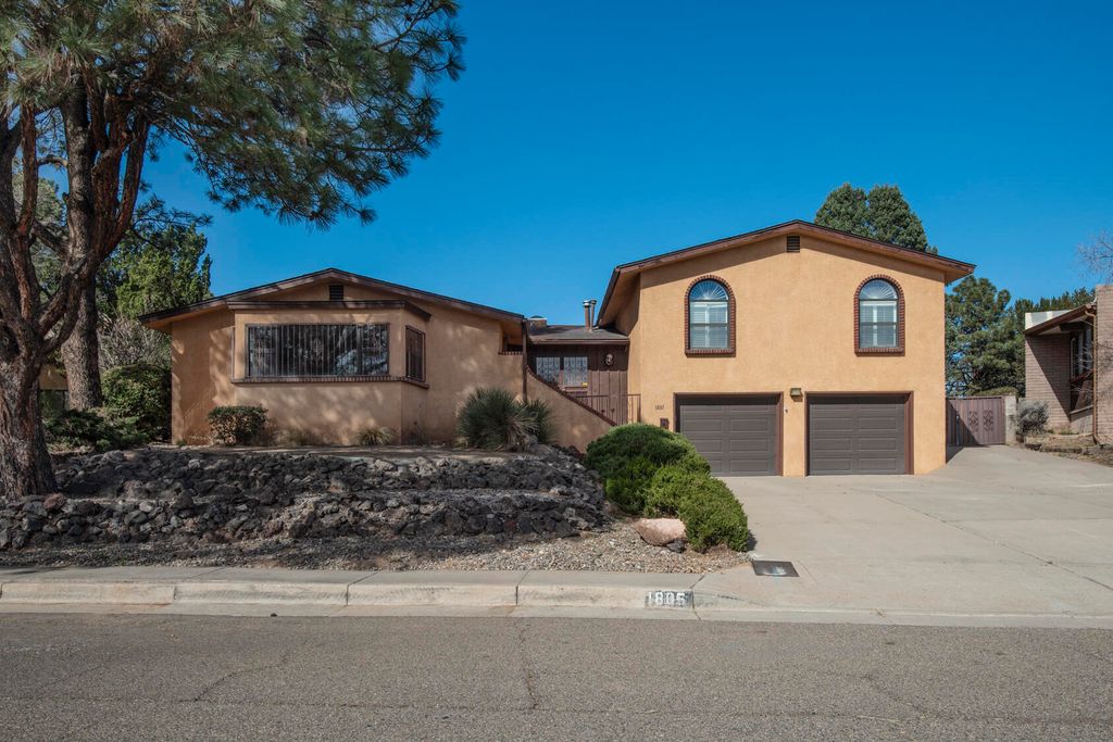 Image 59 of property listing at 1805 Notre Dame Drive NE, Albuquerque, NM 87106