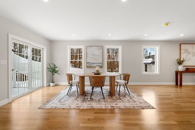 2 Rhuey Pass, Burlington, MA 01803