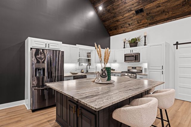 125 KNOTTY OAKS DR, Counce, TN 38326