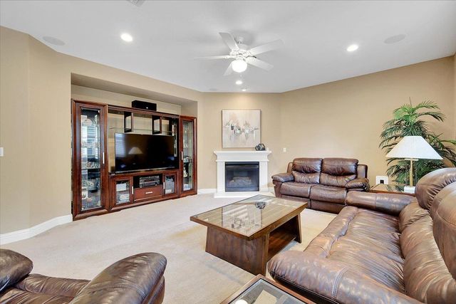 10022 Spring View Way, Elk Grove, CA 95757