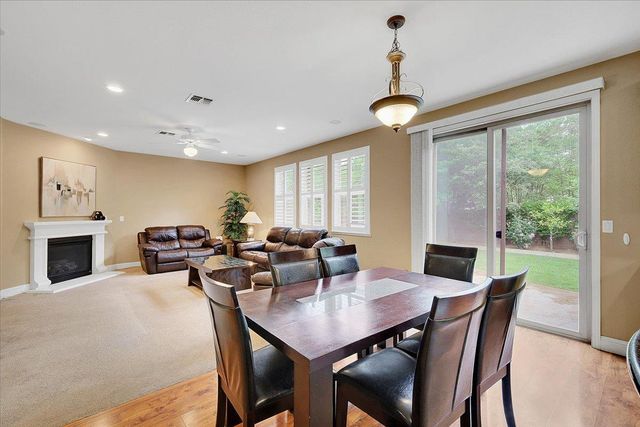 10022 Spring View Way, Elk Grove, CA 95757