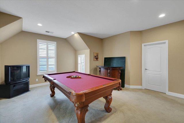 10022 Spring View Way, Elk Grove, CA 95757