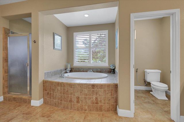 10022 Spring View Way, Elk Grove, CA 95757