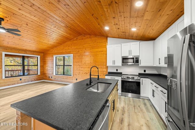 3760 Ivy Way, Sevierville, TN 37876