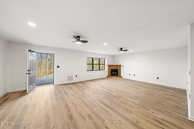 3760 Ivy Way, Sevierville, TN 37876