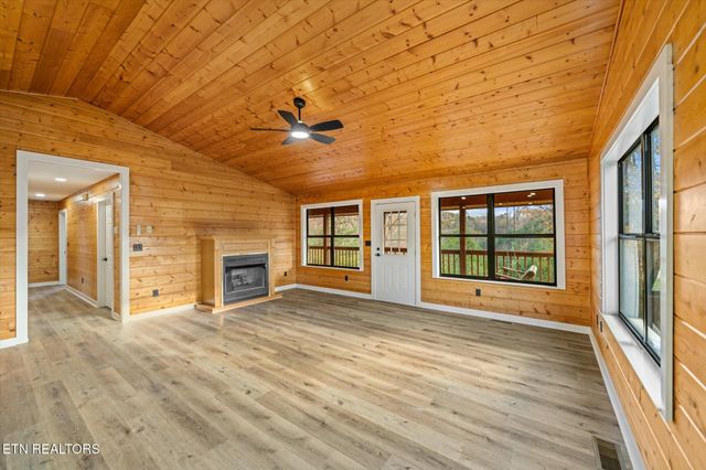 3760 Ivy Way, Sevierville, TN 37876