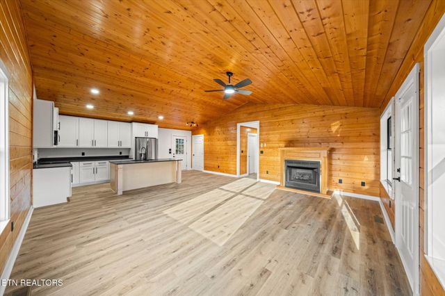 3760 Ivy Way, Sevierville, TN 37876