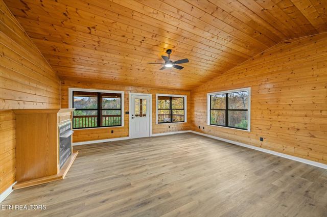 3760 Ivy Way, Sevierville, TN 37876