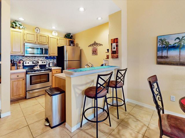 4007 VENETIAN BAY DRIVE 104, Kissimmee, FL 34741