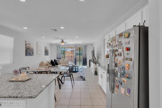 6556 E Via Arroyo Azul, Tucson, AZ 85756