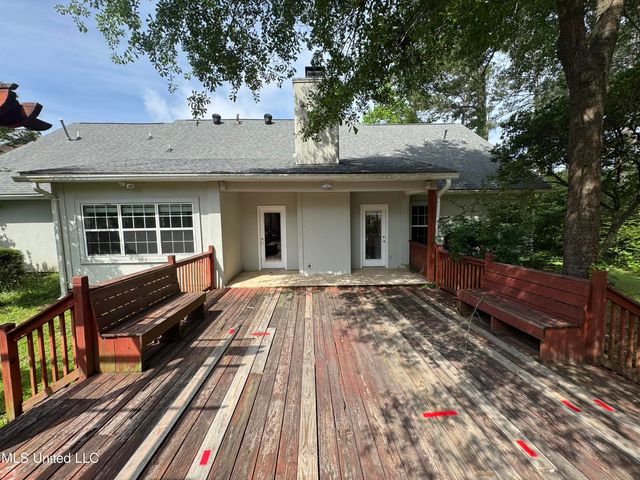 314 Fox Hollow, Canton, MS 39046