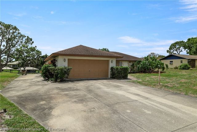 109 Citrus Road NE, Lake Placid, FL 33852