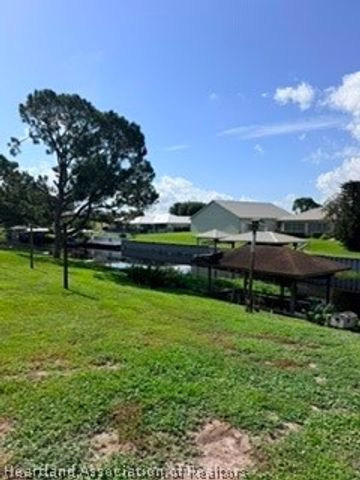 109 Citrus Road NE, Lake Placid, FL 33852