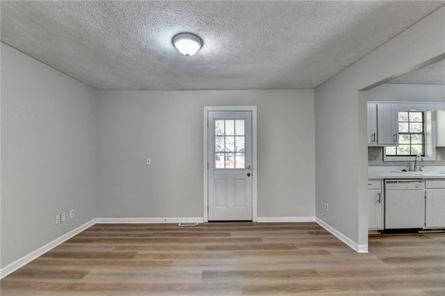 2447 Landington Way, Duluth, GA 30096