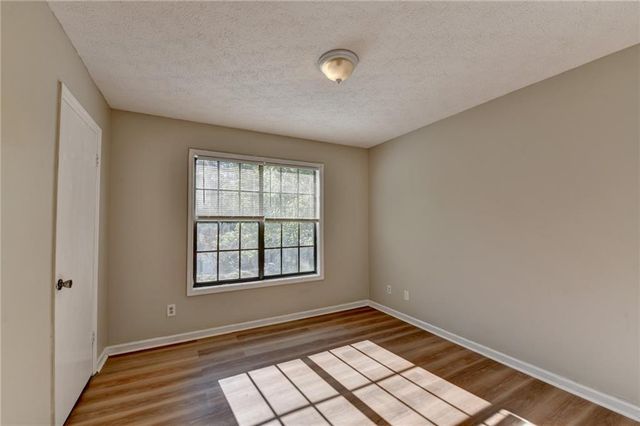 2447 Landington Way, Duluth, GA 30096