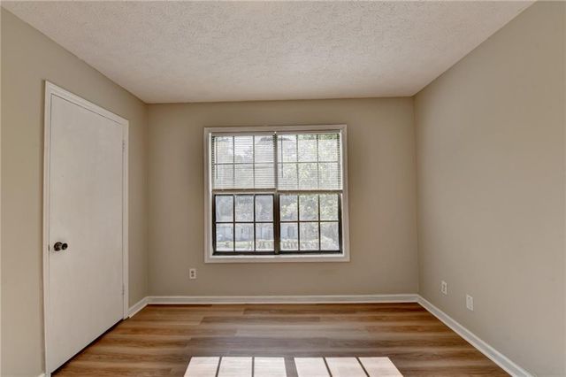 2447 Landington Way, Duluth, GA 30096