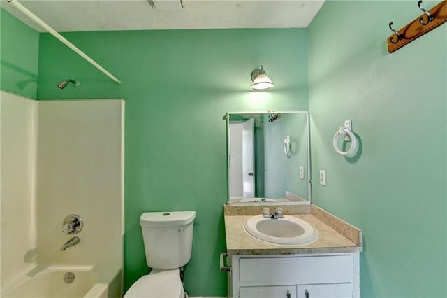 2447 Landington Way, Duluth, GA 30096