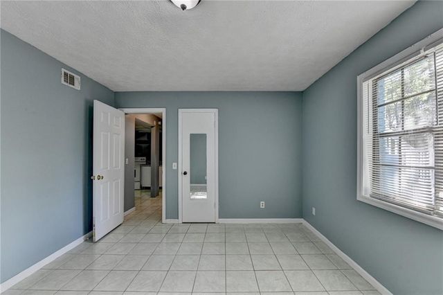 2447 Landington Way, Duluth, GA 30096