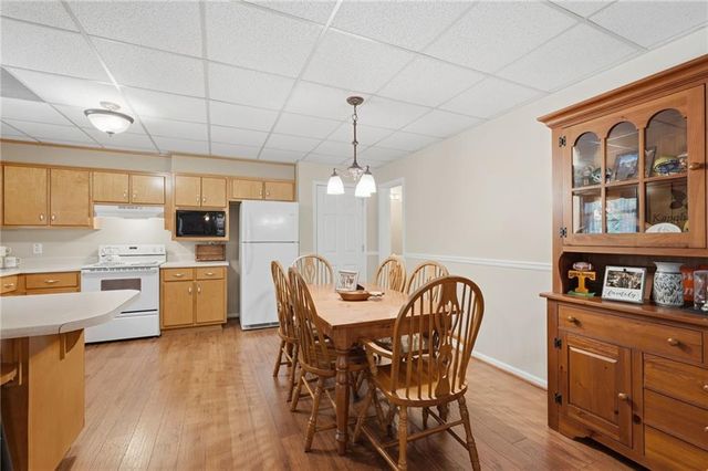 8665 Bay Drive, Gainesville, GA 30506