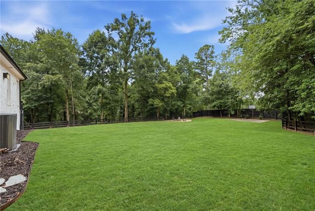 8665 Bay Drive, Gainesville, GA 30506