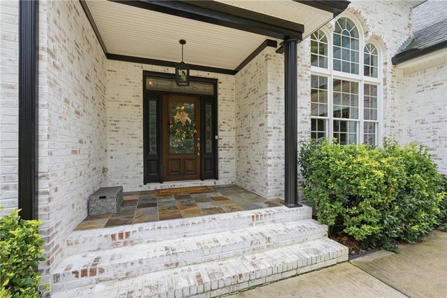 8665 Bay Drive, Gainesville, GA 30506