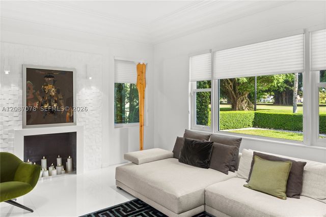 1261 N Greenway Dr, Coral Gables, FL 33134
