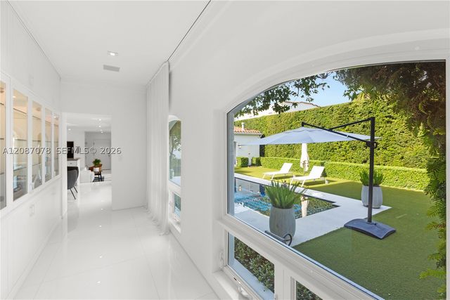 1261 N Greenway Dr, Coral Gables, FL 33134