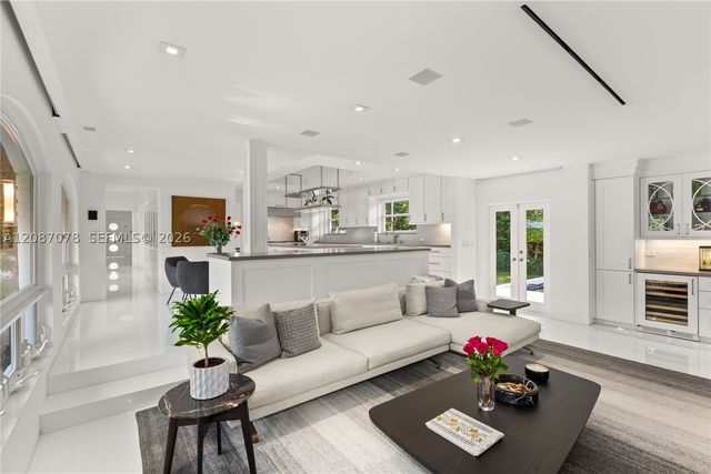 1261 N Greenway Dr, Coral Gables, FL 33134