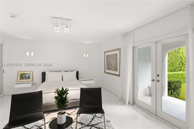 1261 N Greenway Dr, Coral Gables, FL 33134