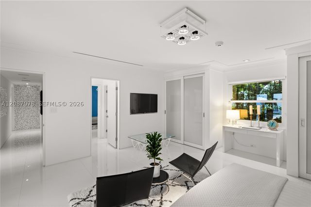 1261 N Greenway Dr, Coral Gables, FL 33134