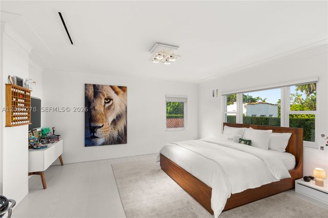 1261 N Greenway Dr, Coral Gables, FL 33134