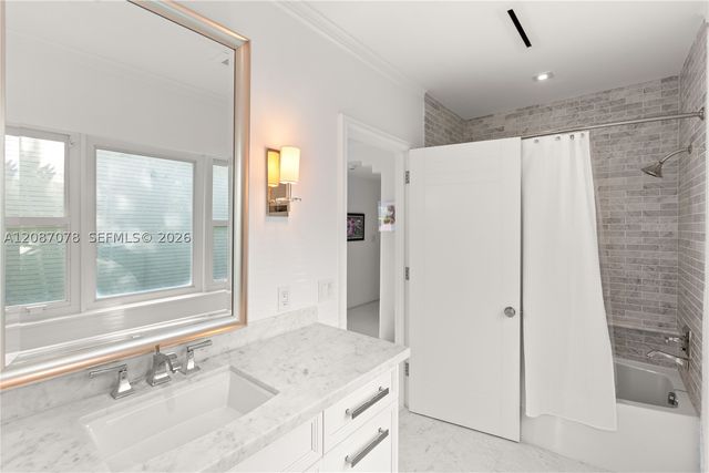 1261 N Greenway Dr, Coral Gables, FL 33134
