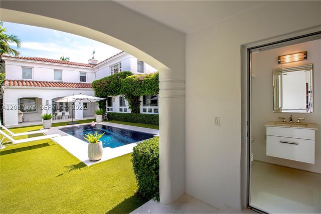 1261 N Greenway Dr, Coral Gables, FL 33134