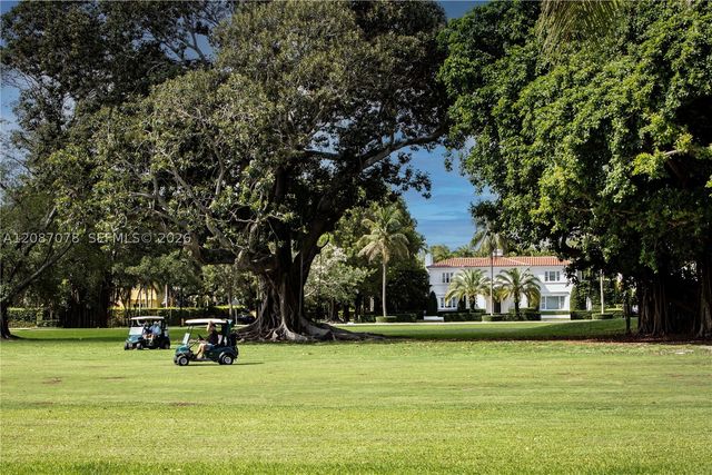 1261 N Greenway Dr, Coral Gables, FL 33134