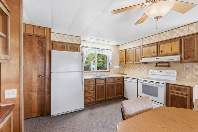 19014 W Bunker Rd, Cheney, WA 99004