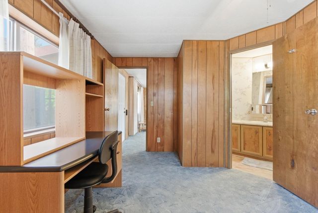 19014 W Bunker Rd, Cheney, WA 99004