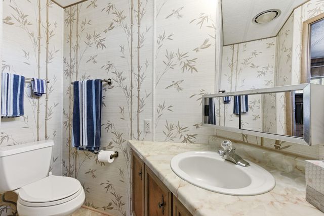 19014 W Bunker Rd, Cheney, WA 99004