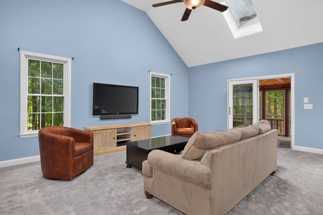 51 Danforth Ln, Bolton, MA 01740